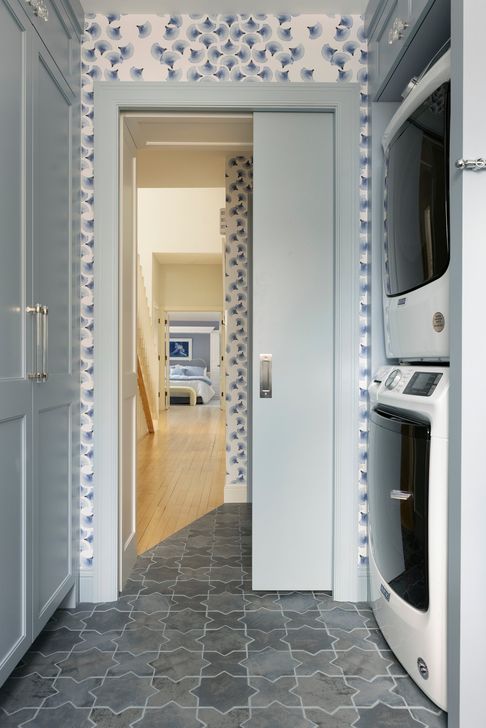 a home in blue tones 9