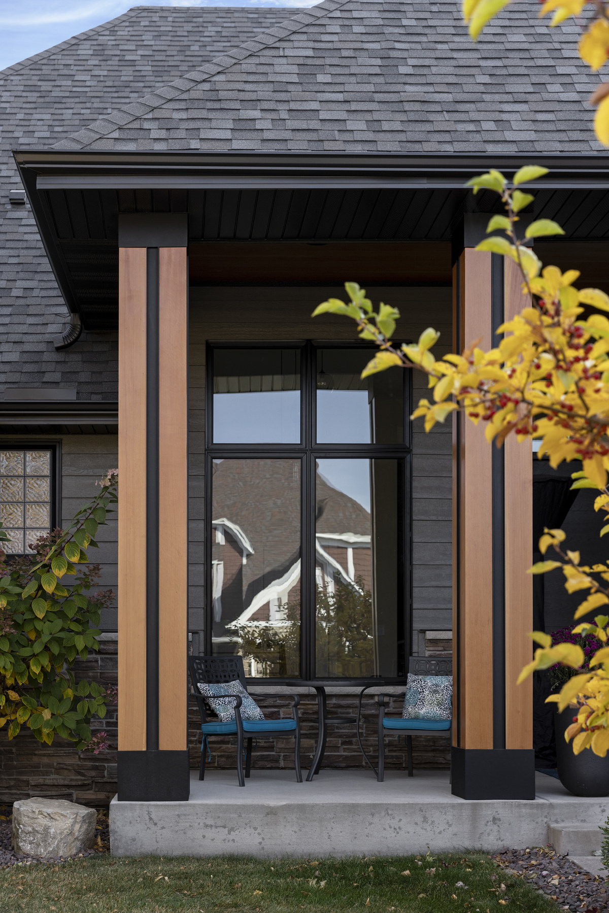 MA Peterson_Brown Cow Design_Irvine Ln_001-1