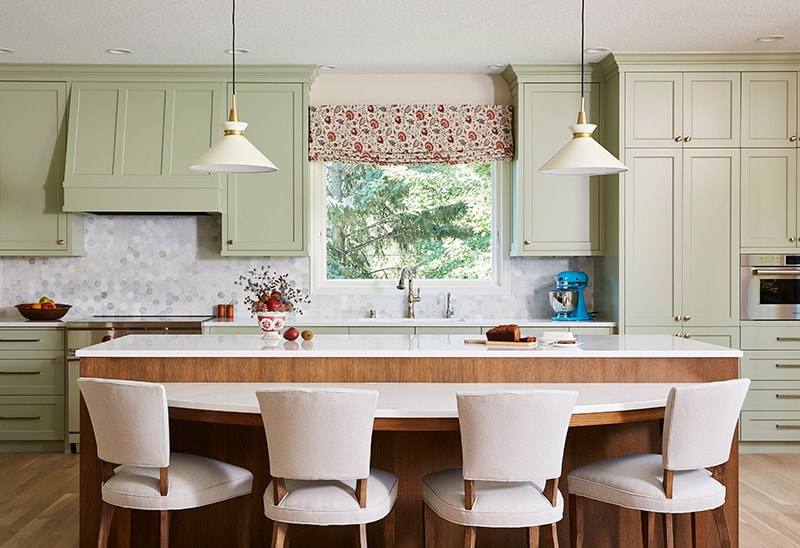 Plymouth Kitchen Featured on HOUZZ